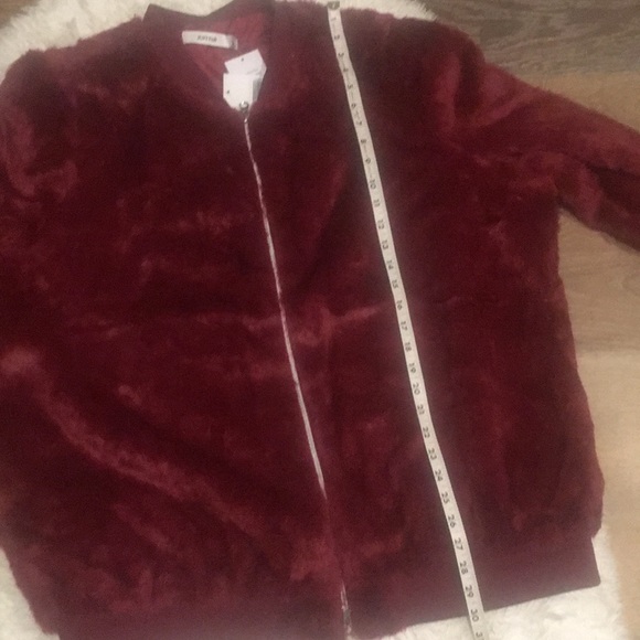 🎈SOLS justfab faux fur bomber jacket - Picture 7 of 8